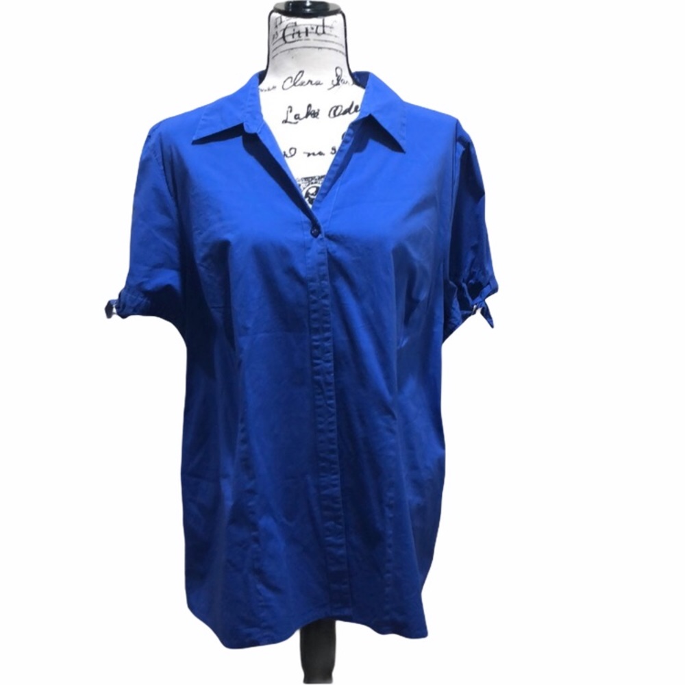 Liz & Me Button Down Top